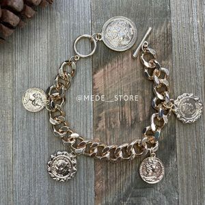 Nwt royalty Bracelet european charm United Kingdom Queen Elizabeth coin layer